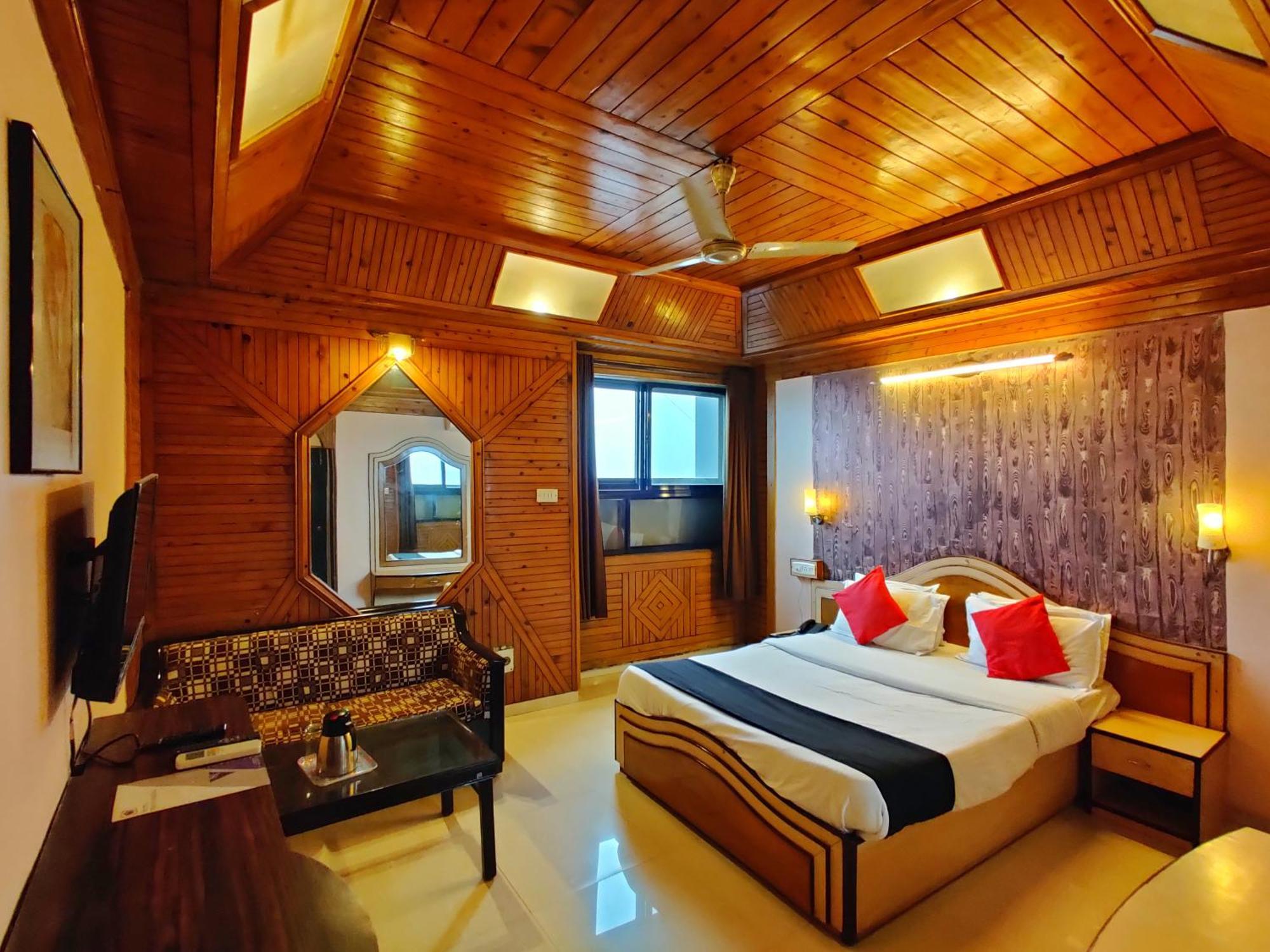 ประทับ เฮอริเทจ Hotel มหาบาเลชวาร์ ภายนอก รูปภาพ