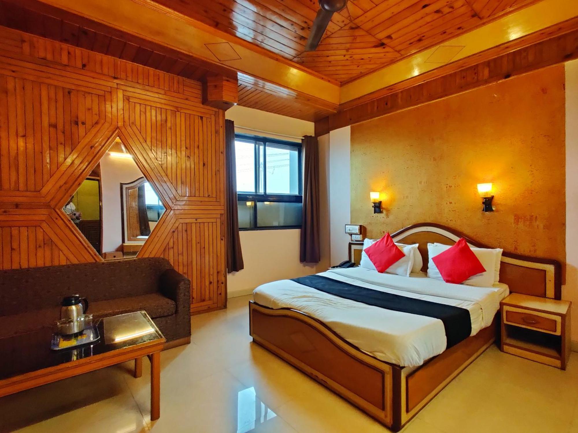 ประทับ เฮอริเทจ Hotel มหาบาเลชวาร์ ภายนอก รูปภาพ