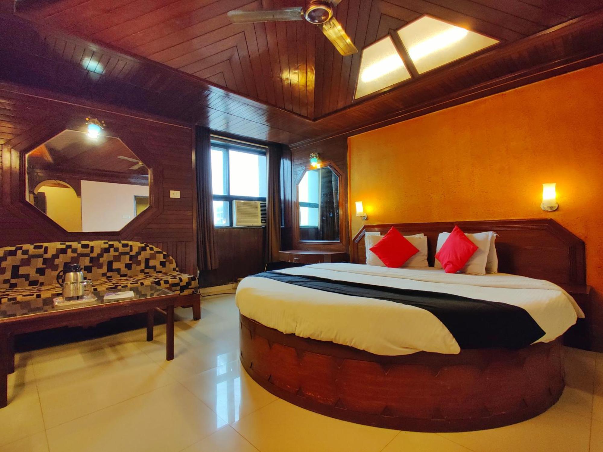 ประทับ เฮอริเทจ Hotel มหาบาเลชวาร์ ภายนอก รูปภาพ