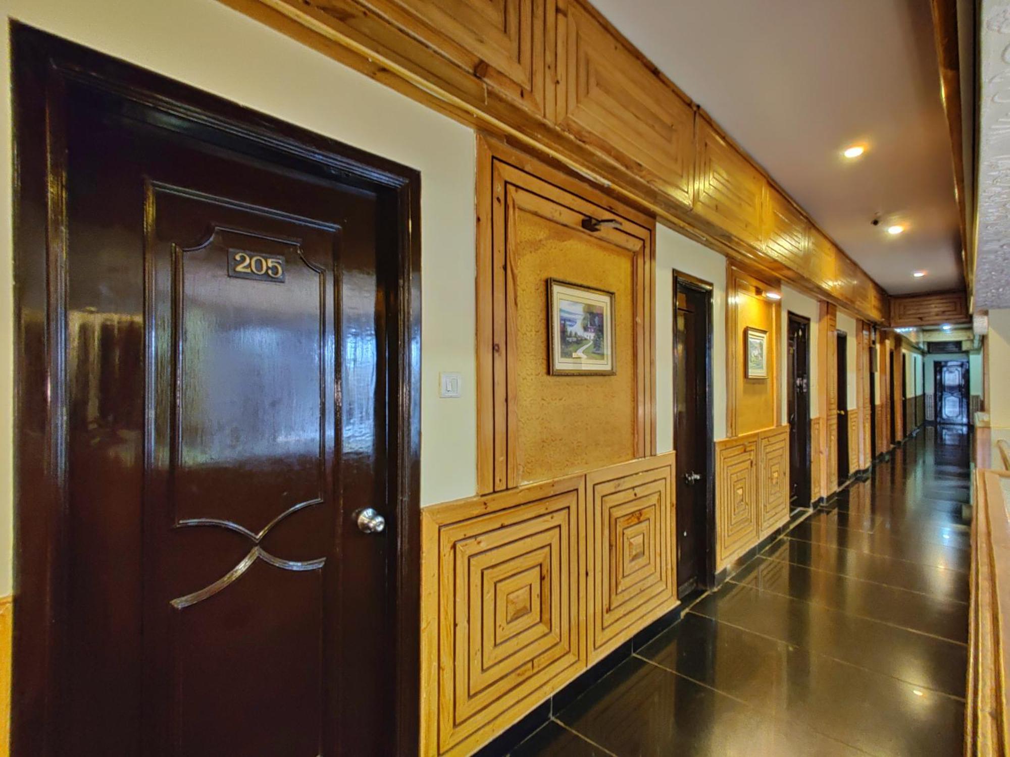 ประทับ เฮอริเทจ Hotel มหาบาเลชวาร์ ภายนอก รูปภาพ